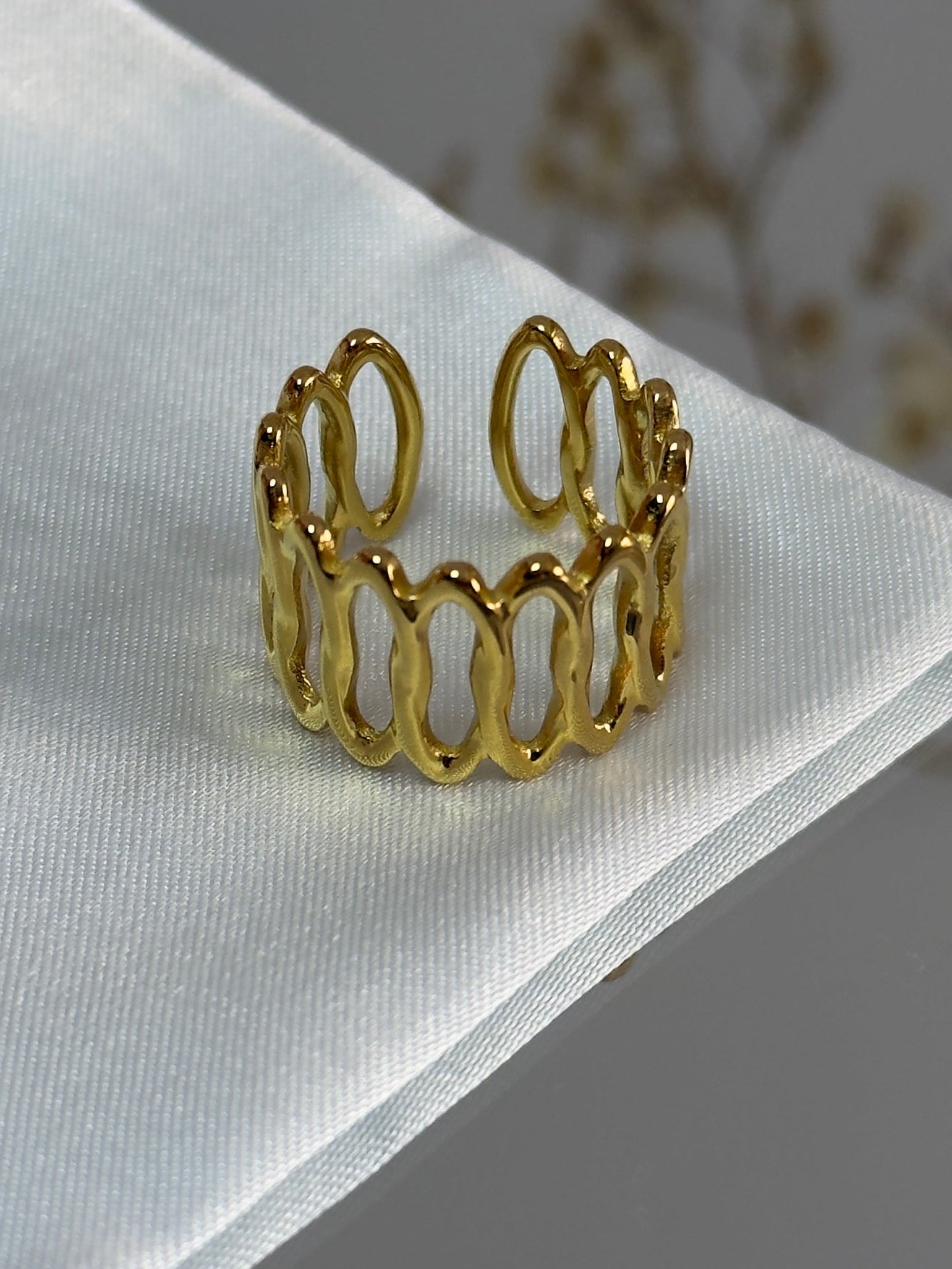 Anillo Lira